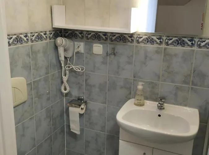 Πανσιόν Konik Morski 4*